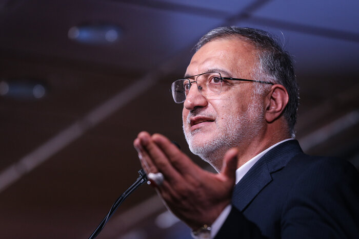 زاکانی: حدود نیمی از بودجه مدیریت شهری برای توسعه ناوگان حمل و نقل عمومی است