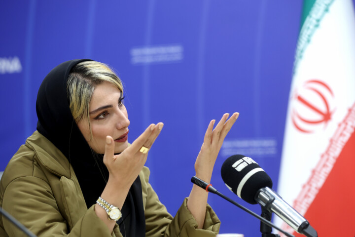 محیا دهقانی: «ماهمنیر» شگفتزدهتان میکند/ بعد از خواندن «مستوران» خدا را شکر کردم +فیلم