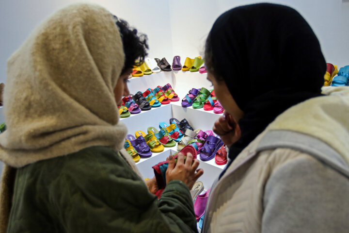 کفش مناسب با لباس خود انتخاب کنید