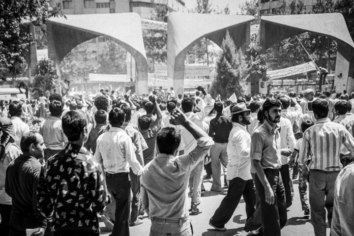 «اقبال لاهوری» مژده پیروزی انقلاب را داده بود