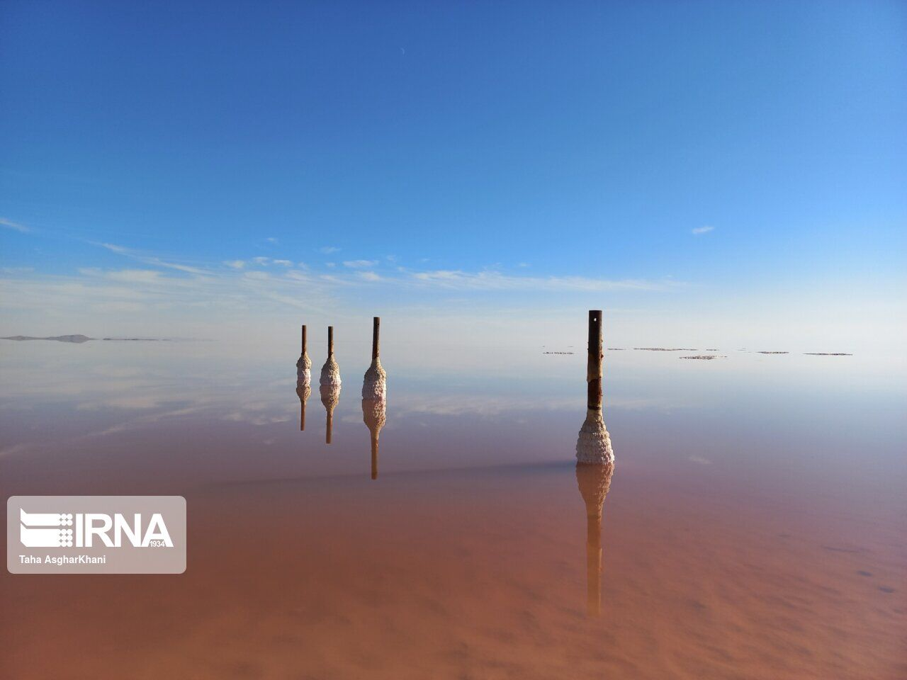 از صادرات فرش دستباف تا تصادف زنجیرهای در جاده بهبهان - اهواز