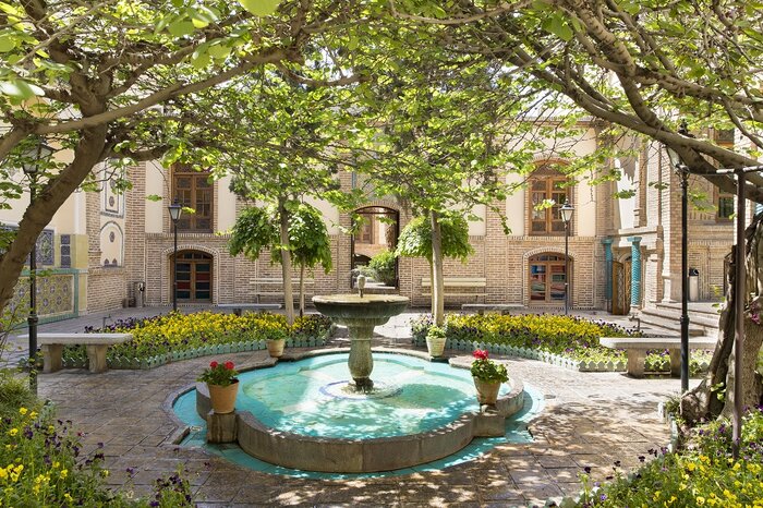 موزه مقدم؛ یادگاری از استاد دانشگاه تهران و همسر فرانسویاش