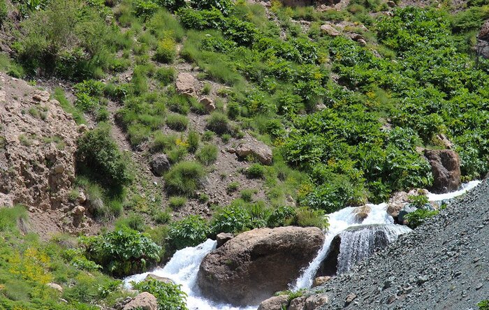 به روستای شمش و معدن و برف خوشآمدید