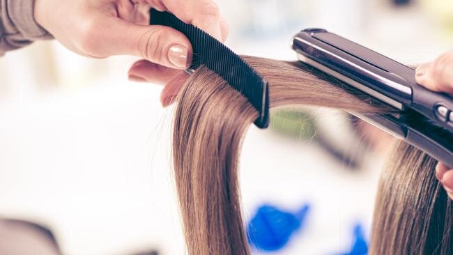 بزرگترین اشتباهاتی که در مورد موهای خود مرتکب میشویم