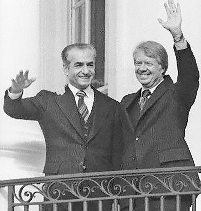 اولین گفتوگوی خارجی با پارسای ۷۶ ساله در محقرترین خانههای نجف 6 اولین گفتوگو با پارسای ۷۶ ساله در محقرترین خانههای نجف