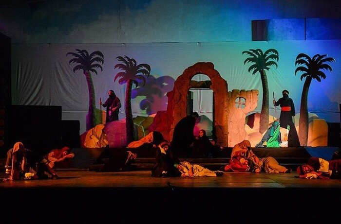 تئاترهایی که به حج پرداختند/ شکوه حرکت صحنه بر مدار طواف کعبه