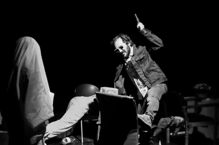 اصل مجوز تمدید گروه «شب شک» کجاست؟/ تابع قانون باشیم