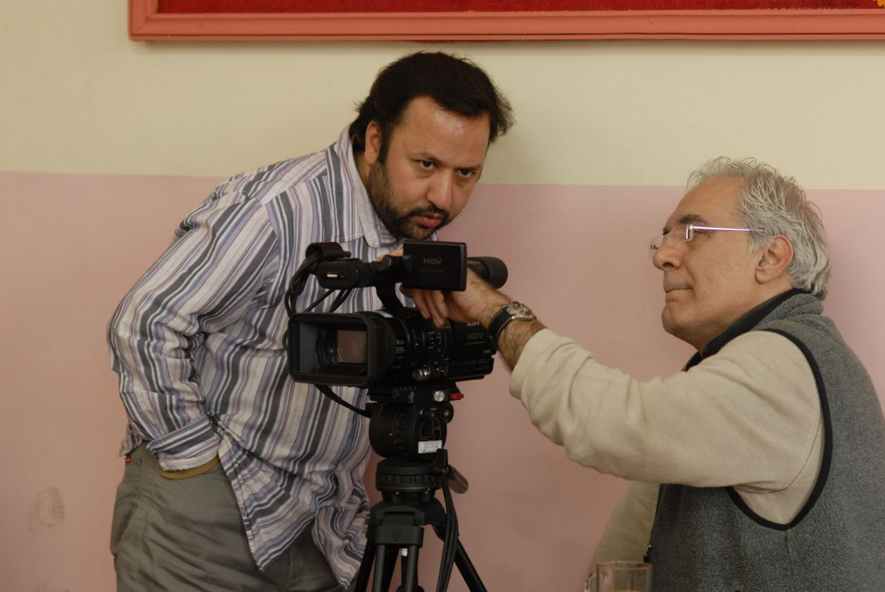 الان اصطلاح «خیابان خلوت کن» برای سریالها شوخی است/ زنپوشی اکبر عبدی هم دیگر جواب نمیدهد+ فیلم