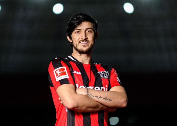 مصدومیت آزمون، اظهار نظر جنجالی بازیکن اسبق انگلیس و حضور ایران در جمع ۲۰ تیم برتر جهان