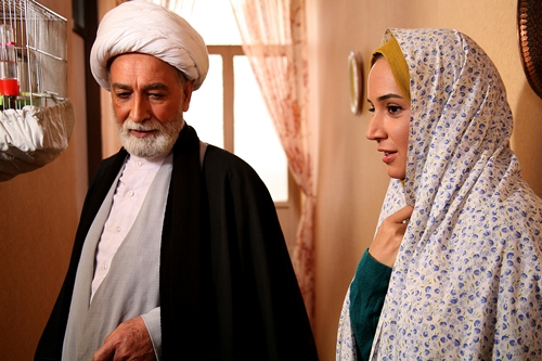 محمود پاکنیت: اولویت بسیاری از افرادی که امروز وارد عرصه بازیگری میشوند، کسب شهرت است