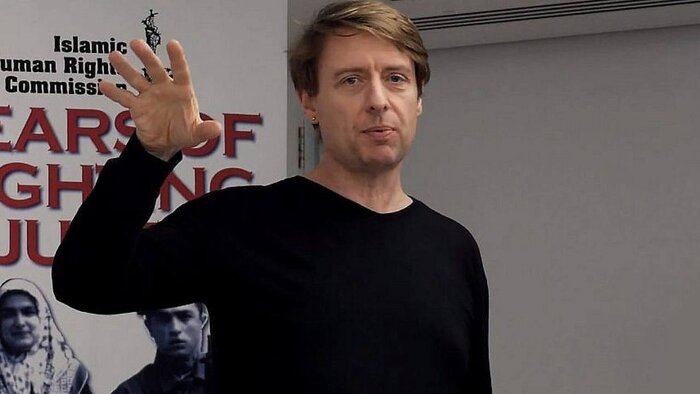 جامعهشناس انگلیسی: سازمانهای تروریستی خارجی در اغتشاشات ایران دست دارند