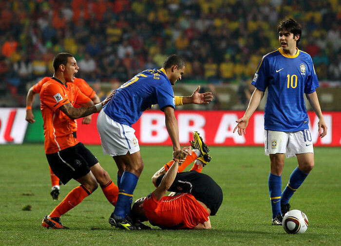 انتقام لالههای نارنجی از متفاوتترین برزیلِ تاریخ؛ ستون پنجمی به نام «فلیپه ملو»