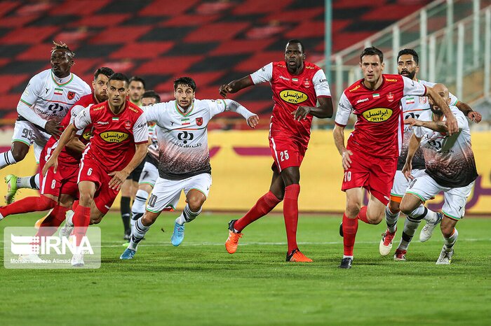 فتحاللهزاده: دلیل جدایی آجورلو اختلاف مدیریتی بود/ملاقات رو در روی یحیی و هیئت مدیره باشگاه پرسپولیس