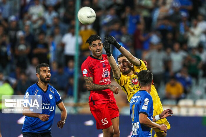 فتحاللهزاده: دلیل جدایی آجورلو اختلاف مدیریتی بود/ملاقات رو در روی یحیی و هیئت مدیره باشگاه پرسپولیس