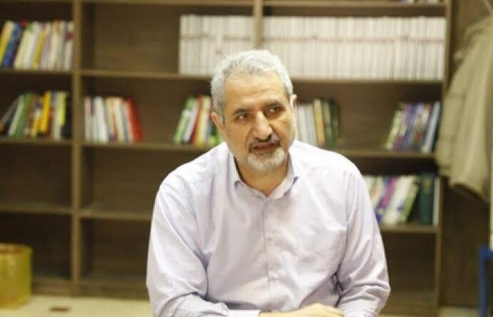 نمایشگاه کتاب باید شکل نشری خود را حفظ کند/ ناشران در فضای مجازی فروش نداشته باشند