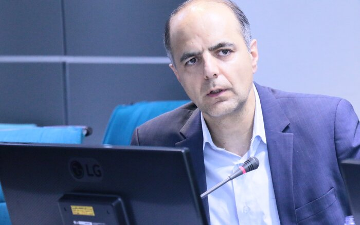 ارتباط زنده و موثری بین مراکز تحقیقاتی و نهادهای سیاستگذار وجود ندارد