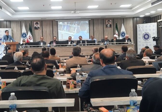 حرف دل سرمایهگذاران سمنان: تعیین سهم بخش خصوصی از اقتصاد، ثبات ارزش ارز تا حل مشکل کمآبی