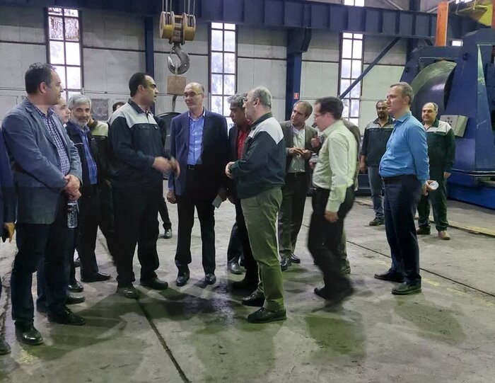 تیغ مشکلات بر گردن بزرگترین کاراخانه لوله خاورمیانه / وساطت تهران برای رفع موانع