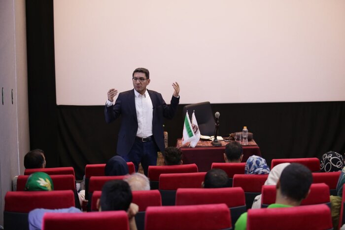 فیلمنامهنویس باید درباره داستان فیلم از خود سوال بپرسد