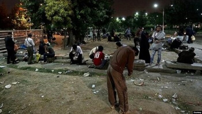 محل تجمع معتادان در پل عابر پیاده "فاز یک اندیشه" شهریار جمعآوری شد