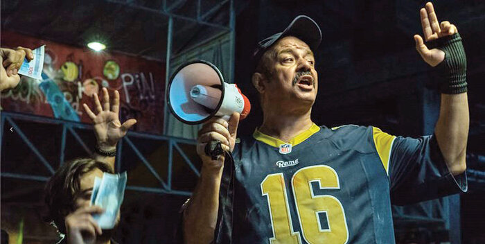 «صبحانه با زرافهها» و «تمساح خونی» چقدر فروختند؟