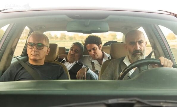 «صبحانه با زرافهها» و «تمساح خونی» چقدر فروختند؟