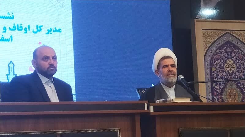 اجرای برنامه های آرامش بهاری در ۸۰ بقعه متبرکه البرز اجرای برنامه های آرامش بهاری در ۸۰ بقعه متبرکه البرز