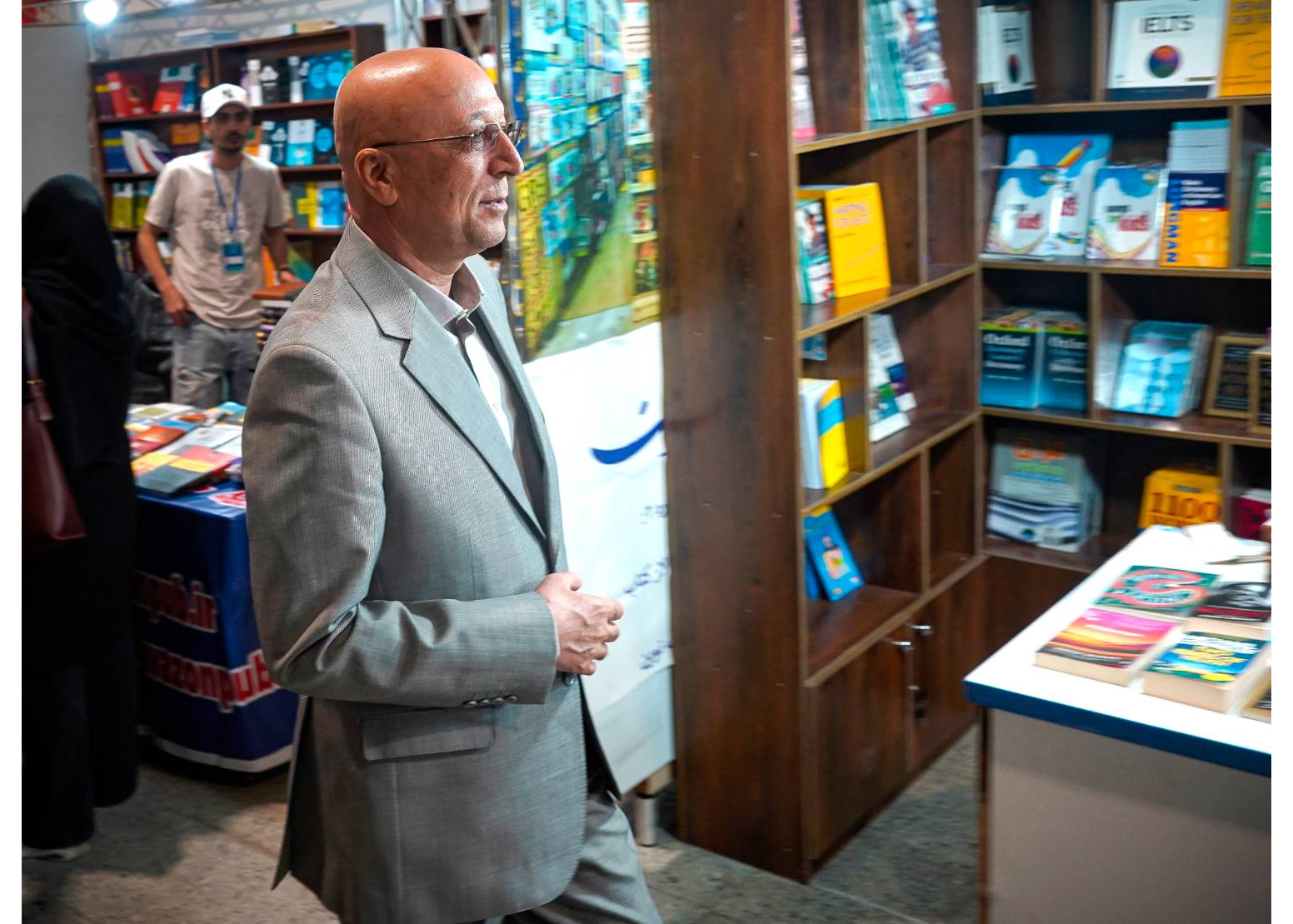 بازدیدکنندگان دقیقهنودی، تکذیب یک شایعه و تخفیفهای دلچسب در آخرین روز نمایشگاه کتاب