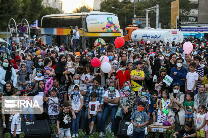 «مهمونی۱۰ کیلومتری غدیر» در تهران آغاز شد+ فیلم و عکس/ در حال به روزرسانی