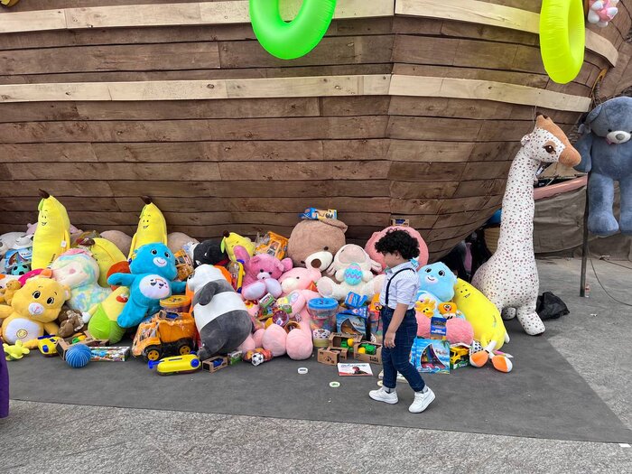 «مهمونی۱۰ کیلومتری غدیر»/ وقتی تفاوتها رنگ میبازد + فیلم و عکس/ در حال به روزرسانی