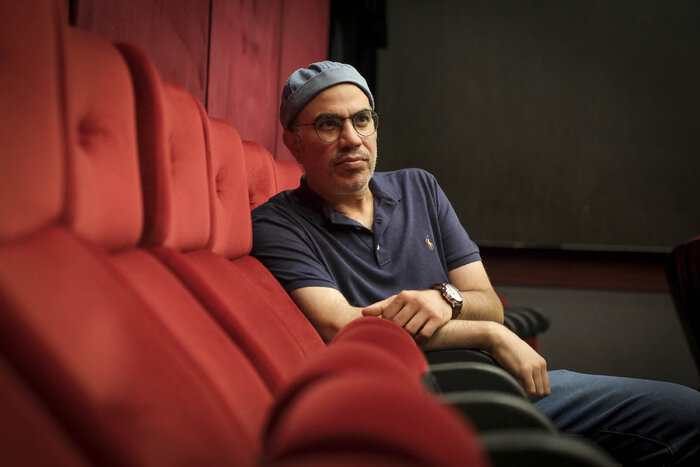 نمایش «مرغ دریایی» درباره هنرمندان سالهای انقلاب است/ متون چخوف را ایرانیزه کردم