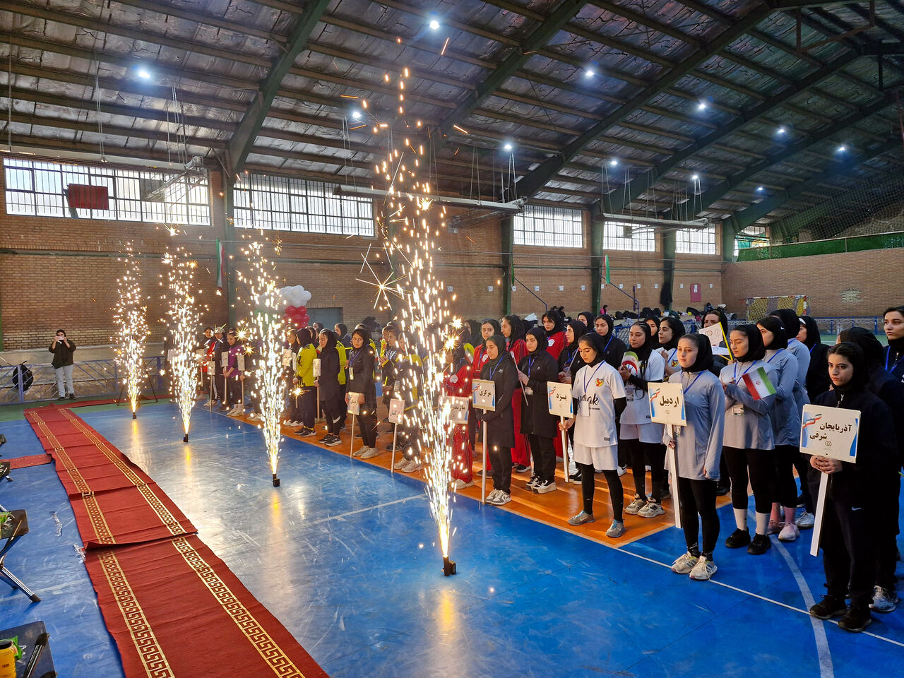 مسابقات طناب زنی بانوان قهرمانی کشور در البرز برگزار شد مسابقات طناب زنی بانوان قهرمانی کشور در البرز برگزار شد