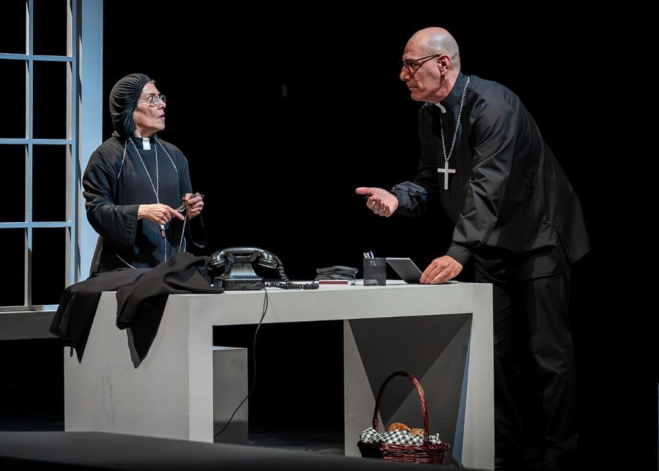 چهرهها در ویترین آثار نمایشی؛ از سارا بهرامی تا آزاده صمدی و صابر ابر