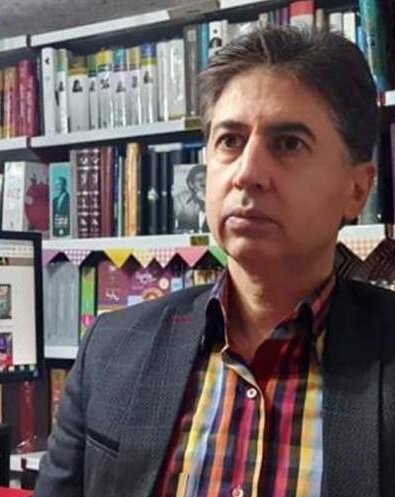 نمایشگاه کتاب باید شکل نشری خود را حفظ کند/ ناشران در فضای مجازی فروش نداشته باشند