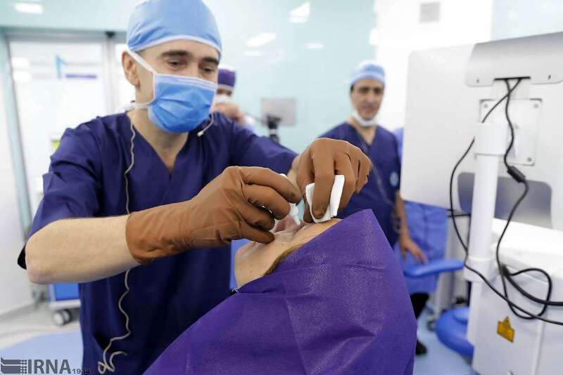 پزشکان یزد: لنز جراحی آب مروارید کمیاب است/ معاون درمان: تکذیب می‌شود