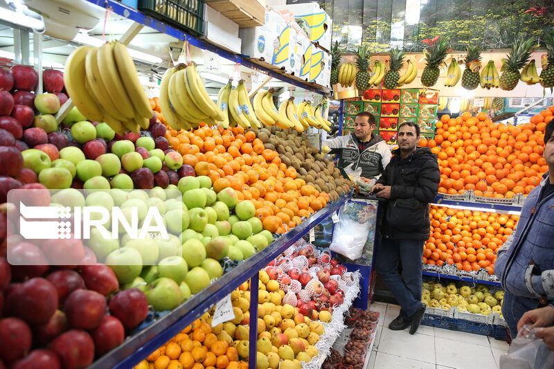 ثبات قیمت انواع میوه و صیفی به‌جز موز و آناناس در هفته پایانی بهمن ماه
