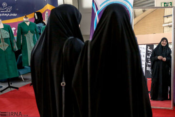 ایجاد مراکز دائمی عرضه پوشاک اسلامی در  کرج ضروری است