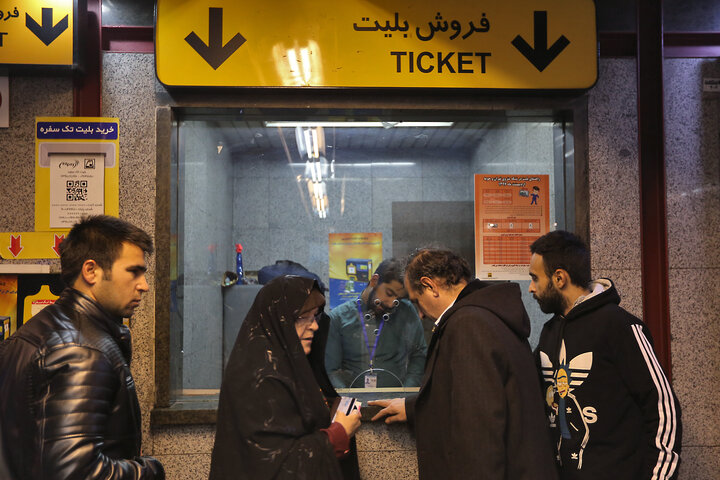 پایان مهلت و
یک ابهام؛ آیا مترو و اتوبوس تندرو رایگان می ماند؟