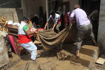  امدادرسانی به ۱۷۵ نفر از متاثران سیل در پنج استان کشور