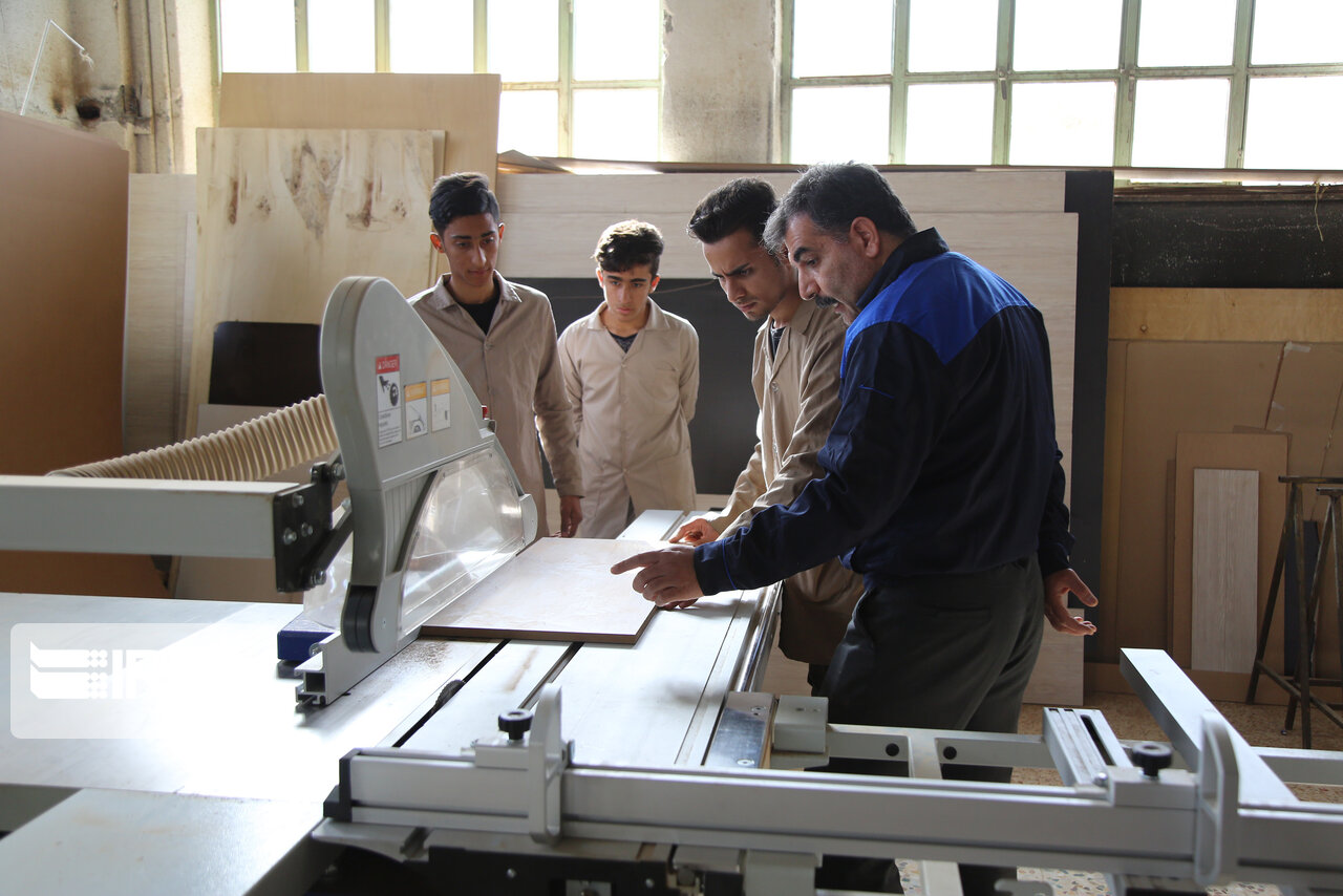 کاهش فعالیت آموزشگاه‌های آزاد فنی و حرفه‌ای خراسان شمالی