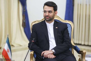 آذری جهرمی: اینترنت به دستور شورای امنیت کشور قطع شده است