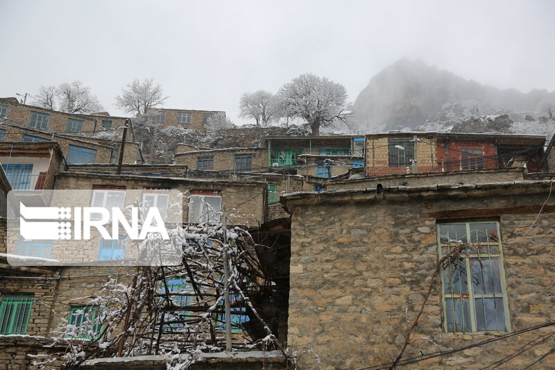 شتاب در ساخت منازل سیلزدگان به معنای کنار گذاشتن الزامات فنی نیست