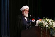 محمدی گلپایگانی: قدرت انقلاب، انگلیس را ناچار به فرستادن واسطه کرده است