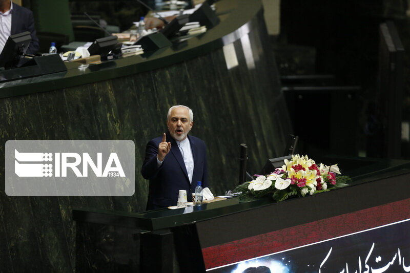 ظریف: در مورد تمامیت ارضی با کسی تعارف نداریم ظریف: در مورد تمامیت ارضی با کسی تعارف نداریم