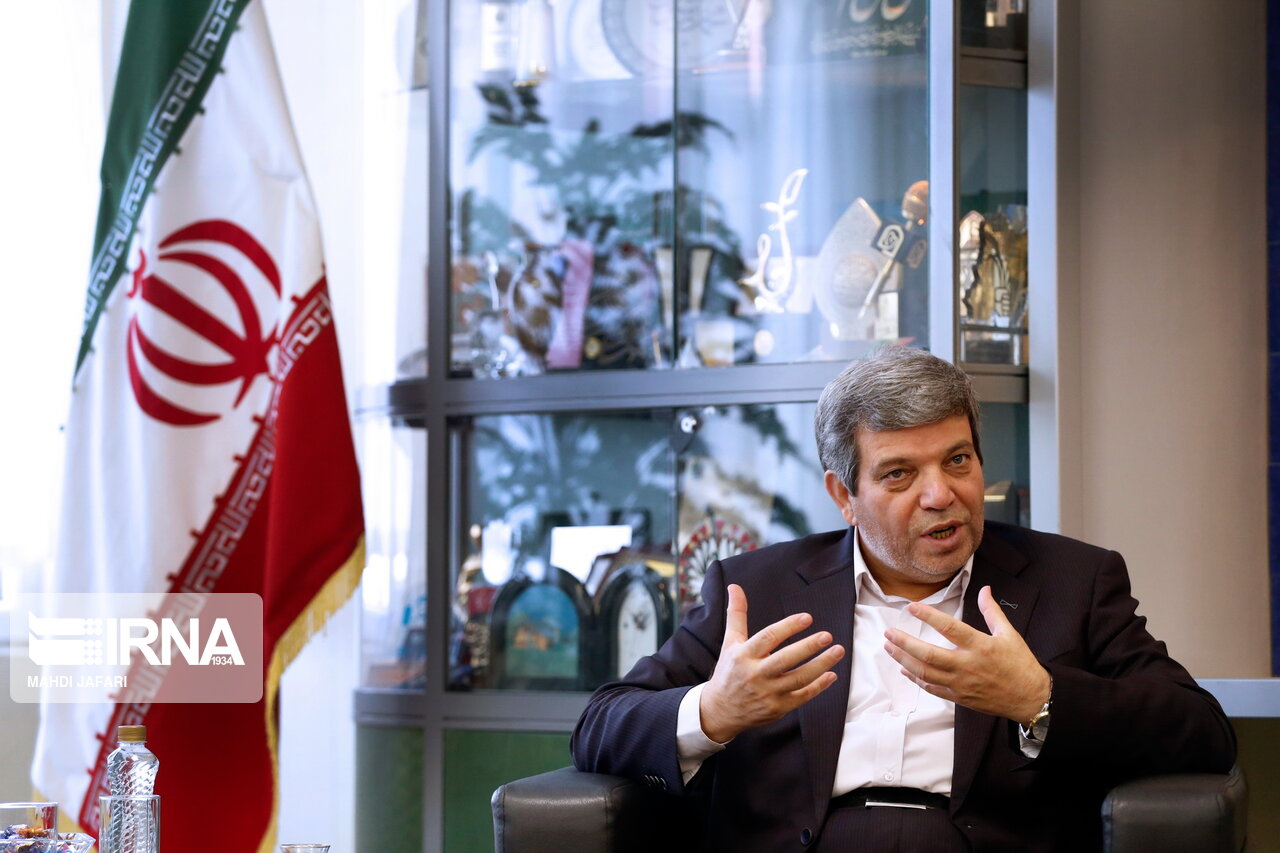 زبان اشاره به برنامههای آموزشی شبکه آموزش اضافه میشود