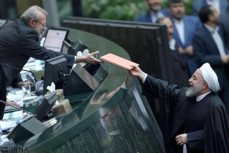 از تأخیر ۸۴ روزه احمدی‌نژاد تا تصویب ۵ روزه بودجه در مجلس هفتم