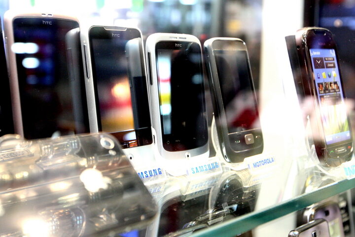واردات ۱۰.۵ میلیون دستگاه گوشی تلفن همراه از طریق گمرکات کشور