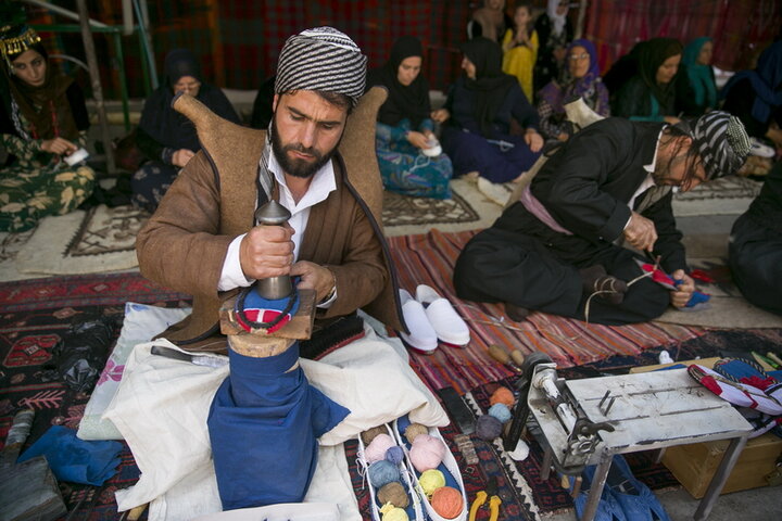 دولت از فعالان گردشگری و صنایع دستی حمایت می‌کند