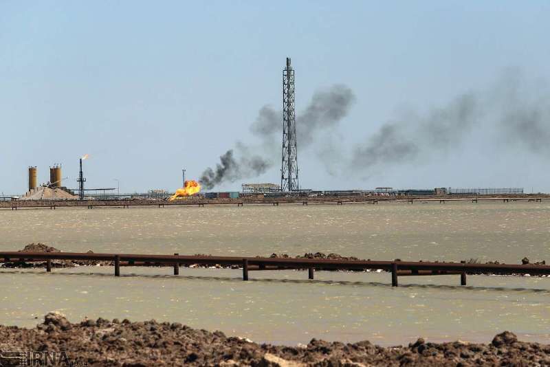 امضای تفاهمنامههای مطالعاتی توسعه میدان مشترک آزادگان امضای تفاهمنامههای مطالعاتی توسعه میدان مشترک آزادگان