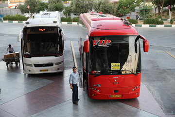 ۷۲۷ اتوبوس زائران اربعین را از همدان به مرز مهران و خسروی منتقل کردند